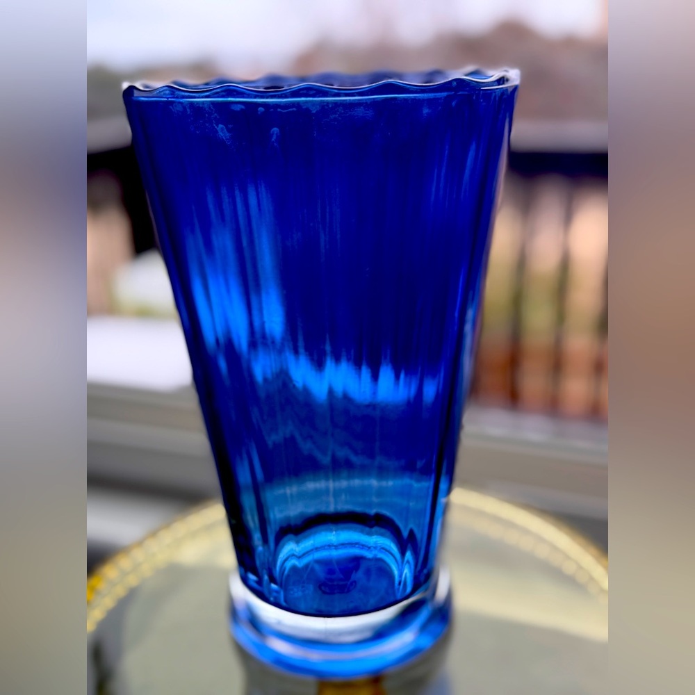 SOLD Anchor Hocking Vase Cobalt Blue Glass Vintage Scalloped Edge 9.75"H X 6"D